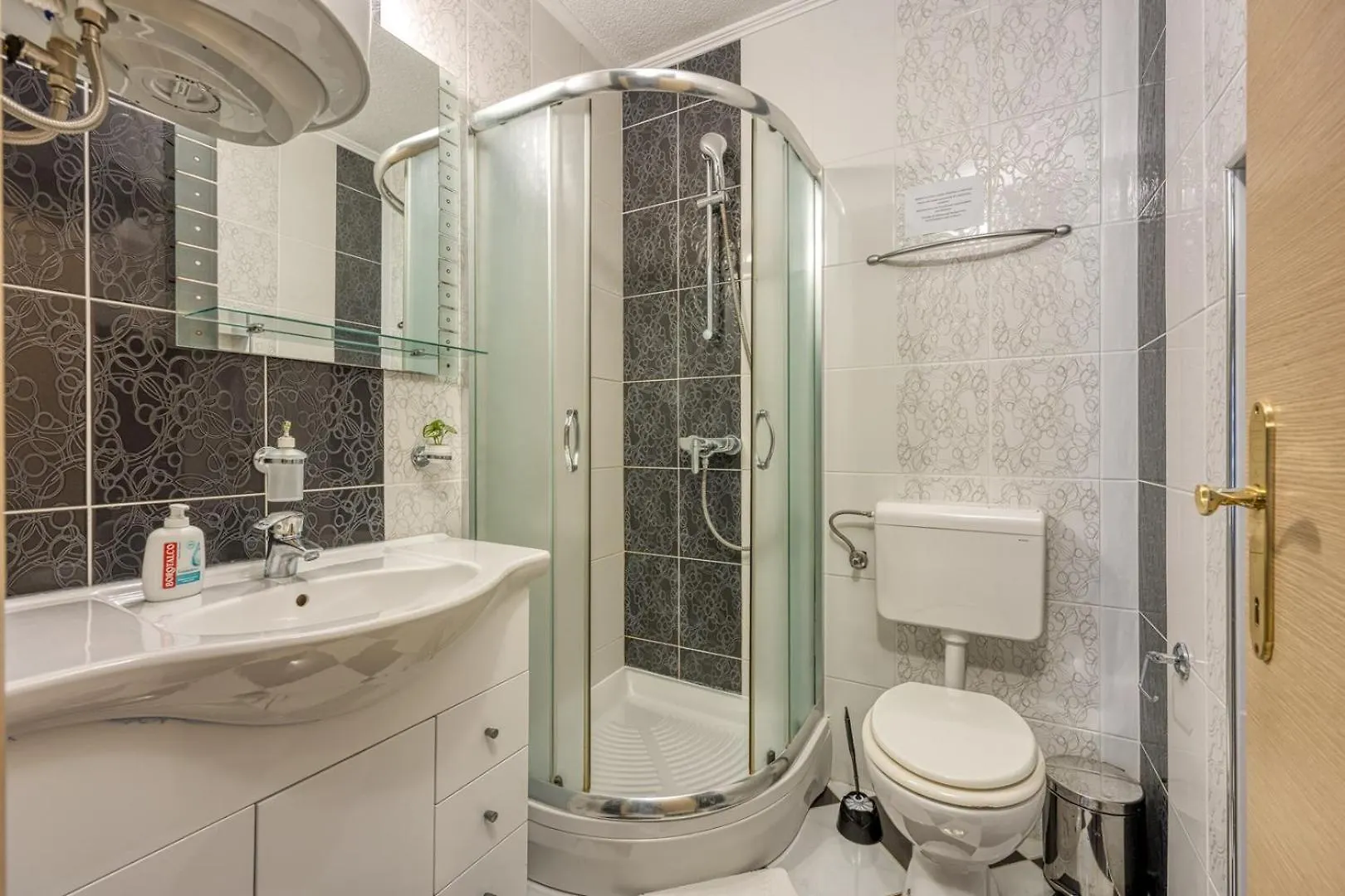 بيت ضيافة Stipe Rooms بوريتش كرواتيا